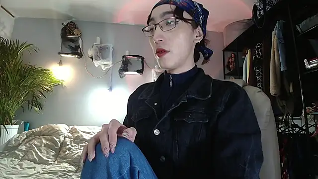 Snapshot of NicoleCortez chatting on November 20, 2:23 am NicoleCortez online show from November 20, 2:23 am