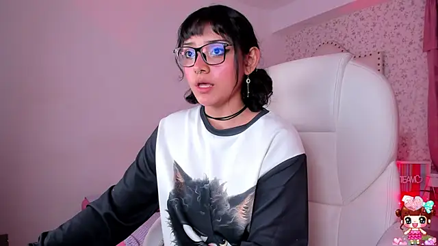 lucyycy online show from February 26, 11:52 pm