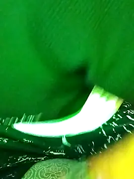 Snapshot of LoGaNfree88 chatting on October 31, 2:30 am LoGaNfree88 online show from October 31, 2:30 am