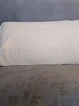 Snapshot of LoGaNfree88 chatting on December 5, 2:10 am LoGaNfree88 online show from December 5, 2:10 am