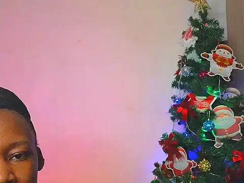 Snapshot of Cutteychiky chatting on December 20, 8:33 pm Cutteychiky online show from December 20, 8:33 pm