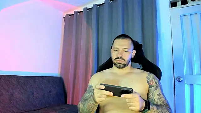 Snapshot of Pierre_Vidal chatting on July 16, 1:57 am Pierre Vidal online show from July 16, 1:57 am