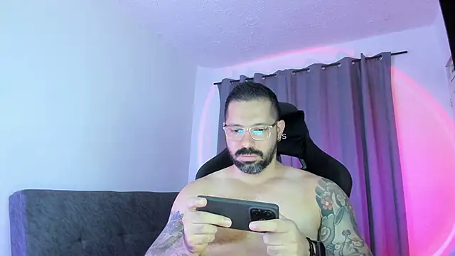 Pierre Vidal online show from June 1, 9:14 pm