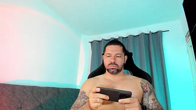 Pierre Vidal online show from May 7, 2:49 am