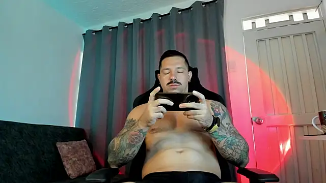 Snapshot of Pierre_Vidal chatting on October 19, 2:20 pm Pierre Vidal online show from October 19, 2:20 pm