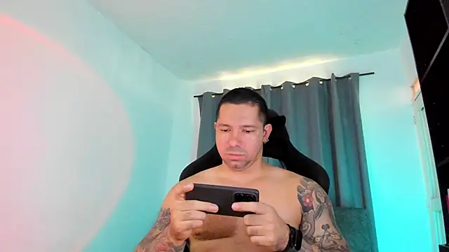Pierre Vidal online show from April 25, 2:36 pm