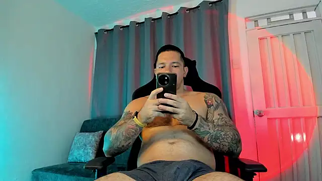 Snapshot of Pierre_Vidal chatting on September 15, 9:59 pm Pierre Vidal online show from September 15, 9:59 pm