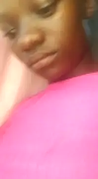 Snapshot of shape30 chatting on January 13, 7:32 am shape30 online show from January 13, 7:32 am