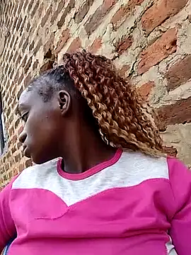 shape30 online show from February 20, 9:33 am