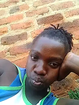 Snapshot of shape30 chatting on February 15, 1:16 pm shape30 online show from February 15, 1:16 pm