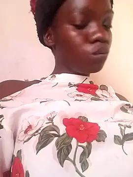 Snapshot of shape30 chatting on March 14, 5:05 am shape30 online show from March 14, 5:05 am