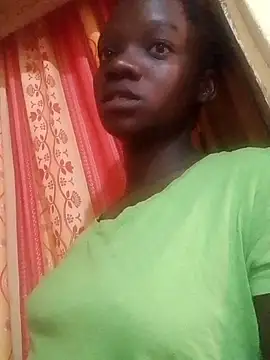 Snapshot of shape30 chatting on February 21, 5:46 am shape30 online show from February 21, 5:46 am