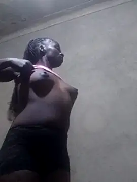 Snapshot of shape30 chatting on December 3, 5:34 pm shape30 online show from December 3, 5:34 pm