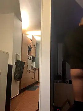 pimentfort77 online show from December 2, 10:33 pm