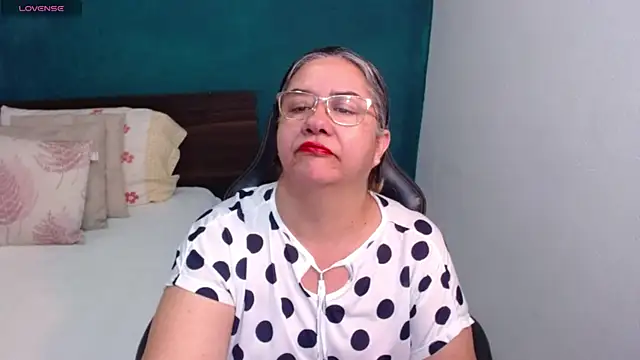 scaelettdubois online show from March 9, 12:47 am