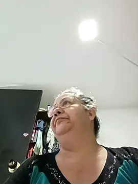 scaelettdubois online show from March 26, 6:39 pm