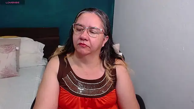 scaelettdubois online show from December 21, 9:11 am