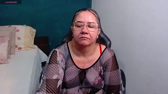 scaelettdubois online show from April 5, 1:12 am