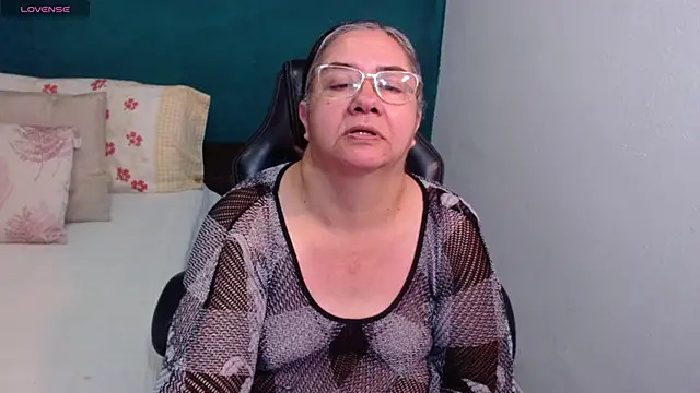 scaelettdubois online show from April 14, 1:54 am