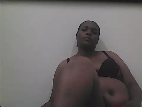 Naughty Laurah online show from November 20, 9:36 pm