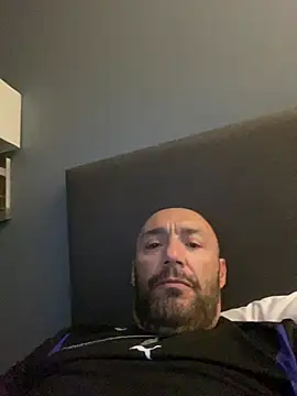 Kalel17073 online show from May 23, 5:17 am
