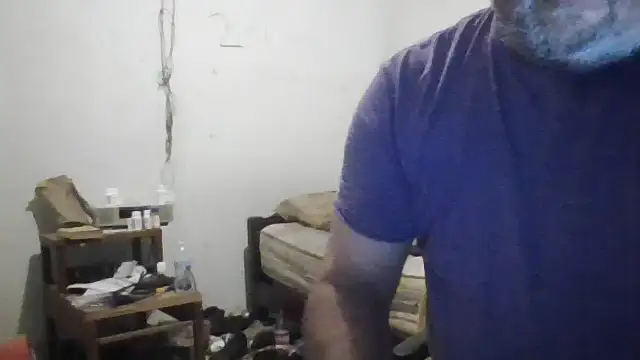 Snapshot of jamestexas chatting on December 17, 11:54 pm jamestexas online show from December 17, 11:54 pm