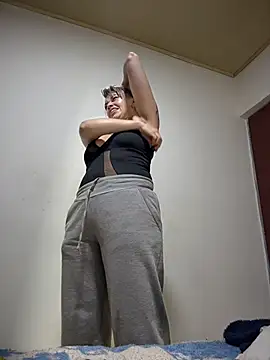 sexymarilyncolombia online show from April 24, 12:34 am