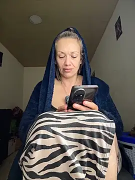 sexymarilyncolombia online show from March 5, 3:14 am