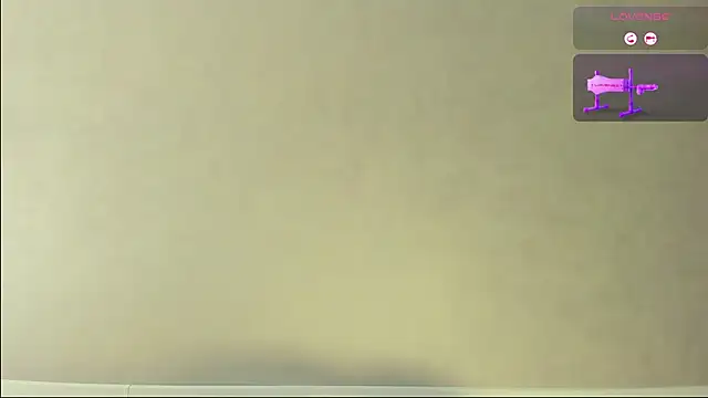 Snapshot of _luna_022 chatting on February 5, 2:24 pm luna 022 online show from February 5, 2:24 pm