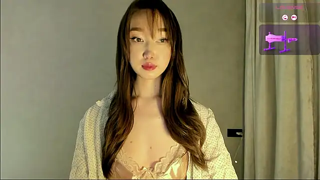 Snapshot of _luna_022 chatting on February 20, 1:24 pm luna 022 online show from February 20, 1:24 pm