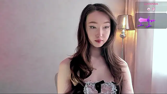 Snapshot of _luna_022 chatting on March 17, 5:21 am luna 022 online show from March 17, 5:21 am