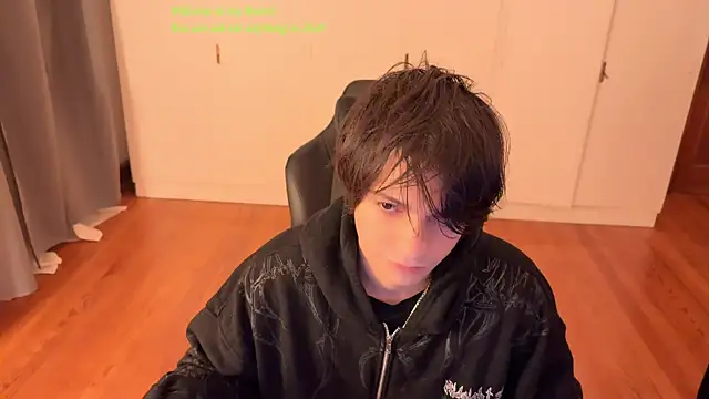 Snapshot of SasukeUhchiaa chatting on July 18, 3:15 am SasukeUhchiaa online show from July 18, 3:15 am