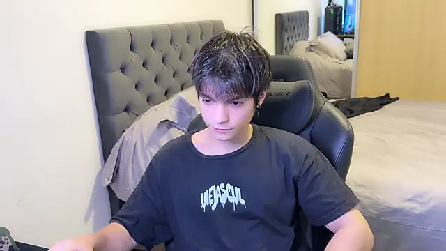 SasukeUhchiaa online show from March 14, 6:18 pm