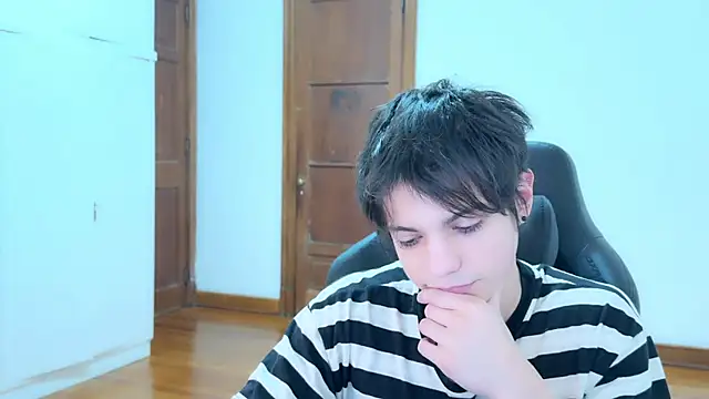 SasukeUhchiaa online show from September 14, 4:18 pm