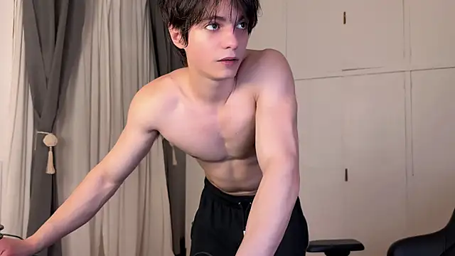 SasukeUhchiaa online show from April 2, 10:38 pm