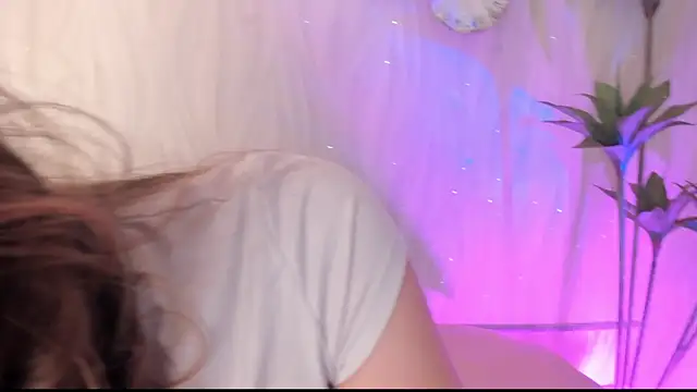 Meredit Lane online show from March 9, 8:23 pm