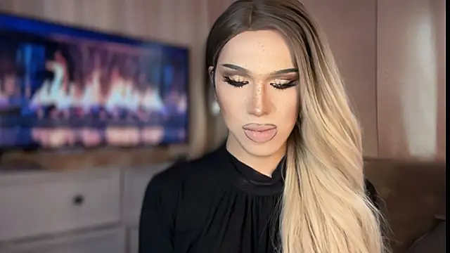 Ts glamxxxx online show from April 1, 1:30 am