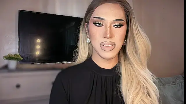 Ts glamxxxx online show from March 8, 1:11 am