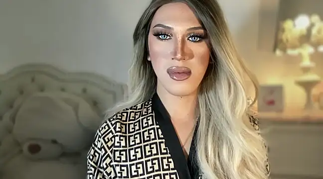 Snapshot of Ts_glamxxxx chatting on February 28, 2:09 am Ts glamxxxx online show from February 28, 2:09 am