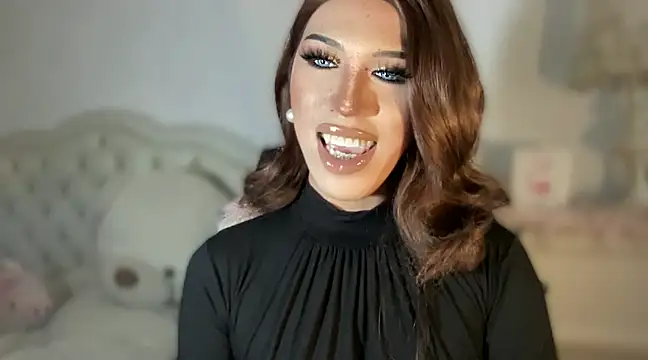 Snapshot of Ts_glamxxxx chatting on March 22, 5:39 am Ts glamxxxx online show from March 22, 5:39 am