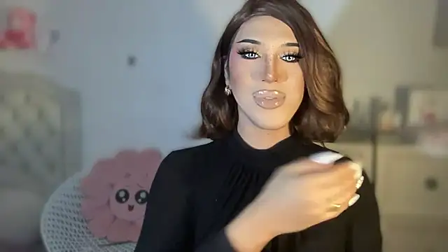 Snapshot of Ts_glamxxxx chatting on October 14, 12:22 am Ts glamxxxx online show from October 14, 12:22 am