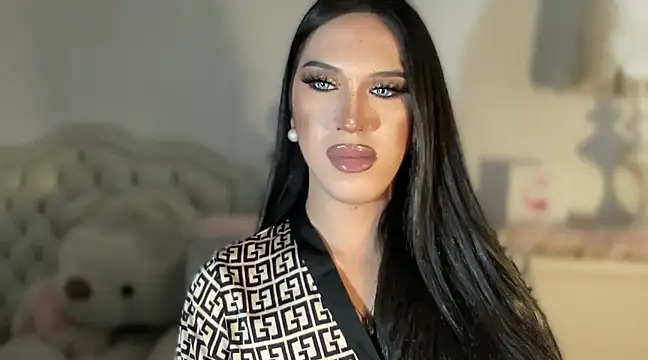 Snapshot of Ts_glamxxxx chatting on March 11, 10:07 am Ts glamxxxx online show from March 11, 10:07 am