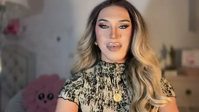 Snapshot of Ts_glamxxxx chatting on September 20, 1:38 pm Ts glamxxxx online show from September 20, 1:38 pm