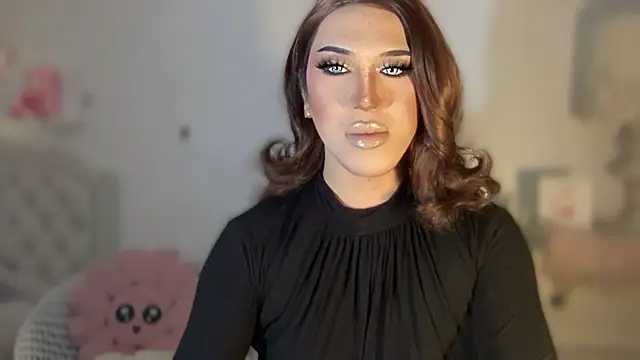 Snapshot of Ts_glamxxxx chatting on October 12, 1:18 am Ts glamxxxx online show from October 12, 1:18 am