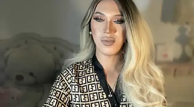 Snapshot of Ts_glamxxxx chatting on March 7, 7:49 pm Ts glamxxxx online show from March 7, 7:49 pm