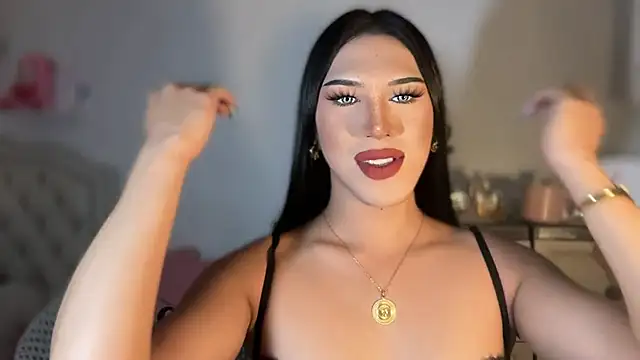 Snapshot of Ts_glamxxxx chatting on October 8, 12:01 am Ts glamxxxx online show from October 8, 12:01 am