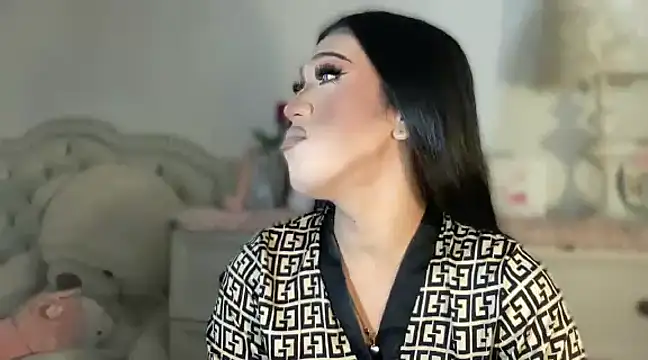 Snapshot of Ts_glamxxxx chatting on March 6, 5:14 am Ts glamxxxx online show from March 6, 5:14 am