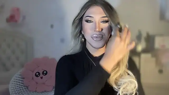 Snapshot of Ts_glamxxxx chatting on September 8, 11:48 pm Ts glamxxxx online show from September 8, 11:48 pm