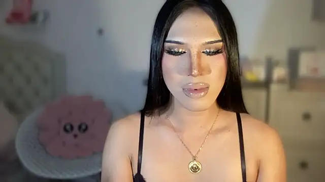 Snapshot of Ts_glamxxxx chatting on October 3, 12:58 am Ts glamxxxx online show from October 3, 12:58 am