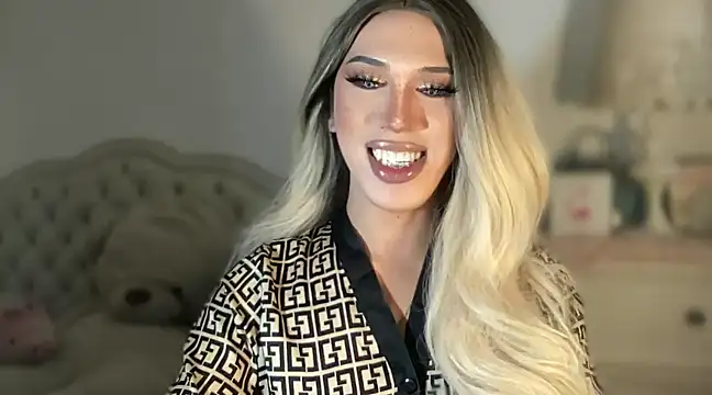 Snapshot of Ts_glamxxxx chatting on March 2, 3:41 pm Ts glamxxxx online show from March 2, 3:41 pm